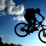pag22_jump_with_a_mountain_bike_silhouette