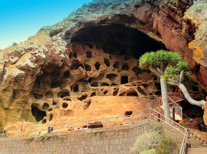 Lo spettacolare Cenobio de Valerón