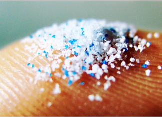 L’ACCUMULO DI MICROPLASTICHE CRESCE NELLE ISOLE CANARIE A CAUSA DELLE CORRENTI ATLANTICHE