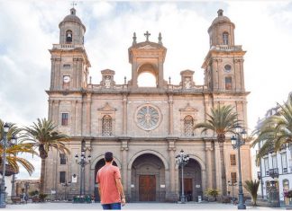LE ISOLE CANARIE FALLISCONO IN TUTTI I FATTORI CHE MISURANO LA PRODUTTIVITÀ ECONOMICA