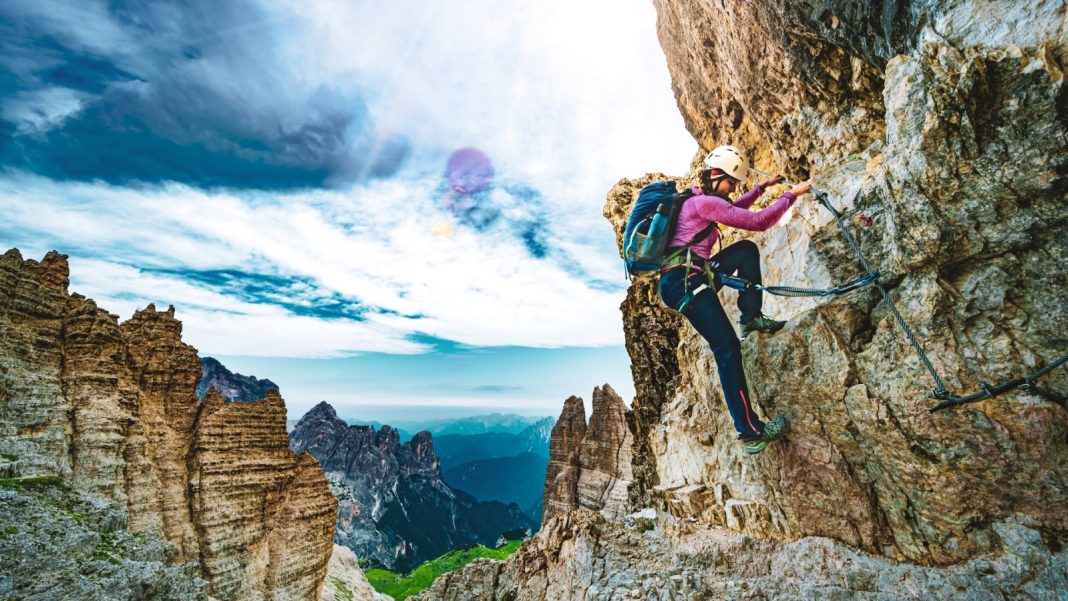 Cosa sono le vie ferrate? Una proposta per attrarre turismo sportivo nelle zone rurali delle Canarie. Cosa sono le vie ferrate? Una proposta per attrarre turismo sportivo nelle zone rurali delle Canarie.