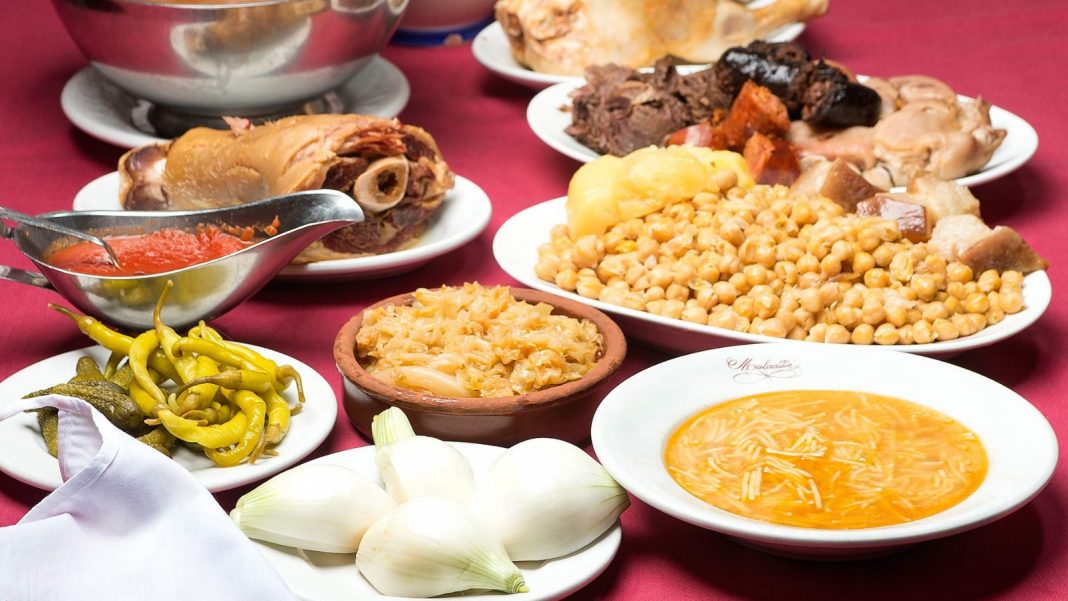 Cocido Madrileño: Un Classico della Cucina Castigliana per il Periodo Natalizio Cocido Madrileño: Un Classico della Cucina Castigliana per il Periodo Natalizio