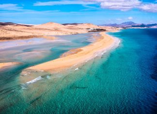 Fuerteventura: l’isola dove il vento racconta storie