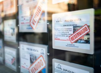 Le Canarie dicono basta: richiesta all’UE la limitazione delle vendite di case agli stranieri.