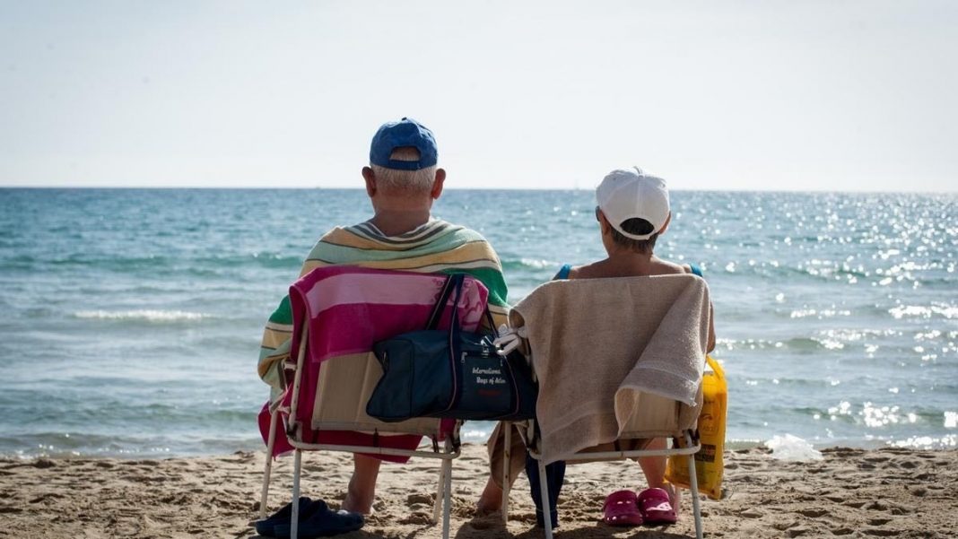 Viaggia con l’IMSERSO: il programma che fa bene al corpo e al portafoglio Viaggia con l’IMSERSO: il programma che fa bene al corpo e al portafoglio