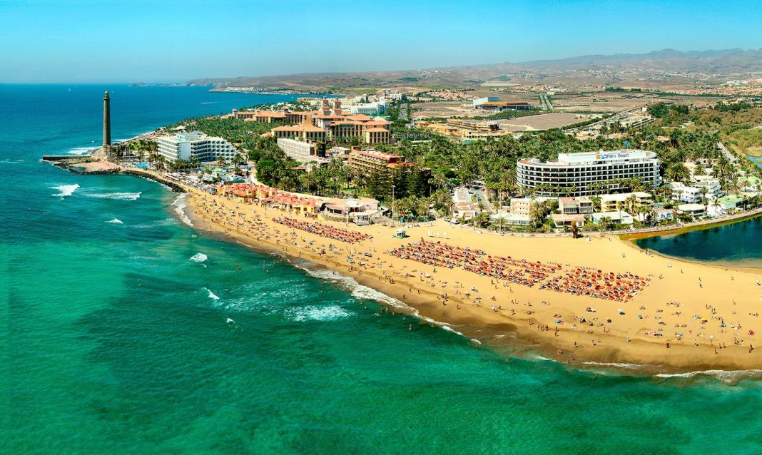 Tassa turistica canaria: una proposta che divide Tassa turistica canaria: una proposta che divide