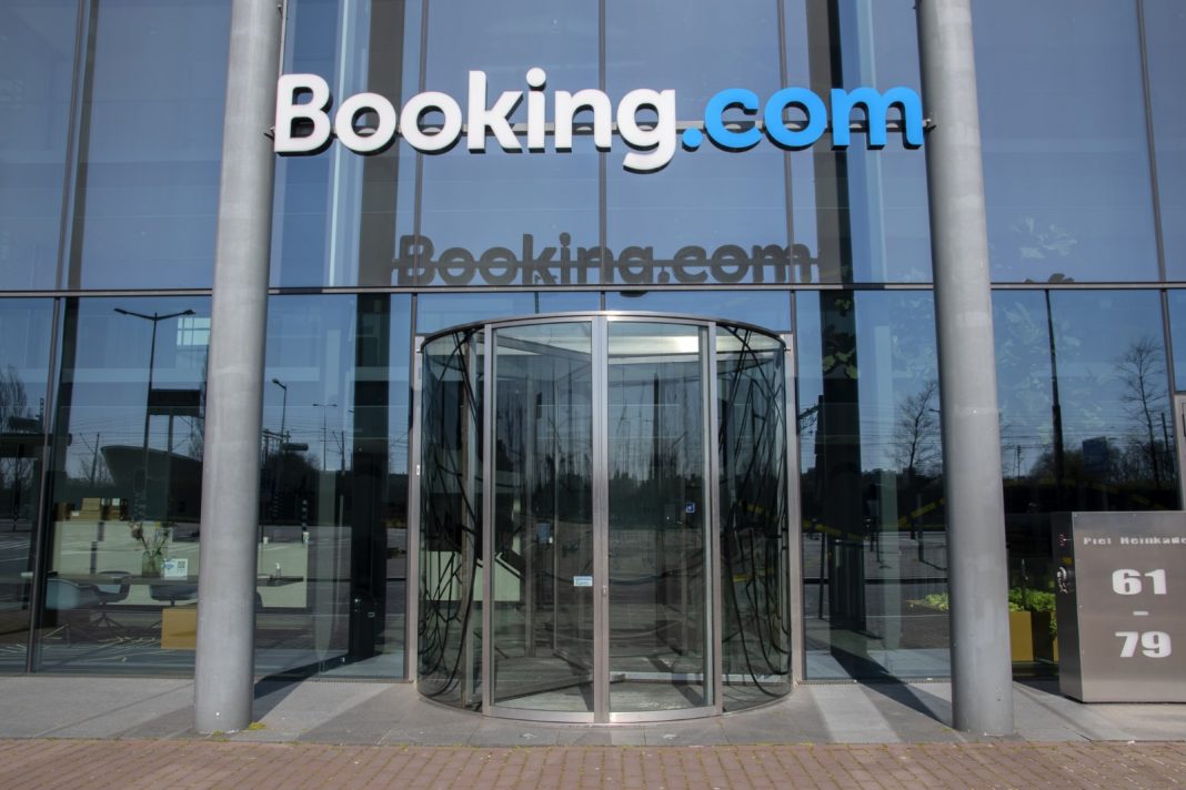 Booking sotto accusa: oltre 200 hotel canari aderiscono alla causa collettiva per abuso di posizione dominante Booking sotto accusa: oltre 200 hotel canari aderiscono alla causa collettiva per abuso di posizione dominante