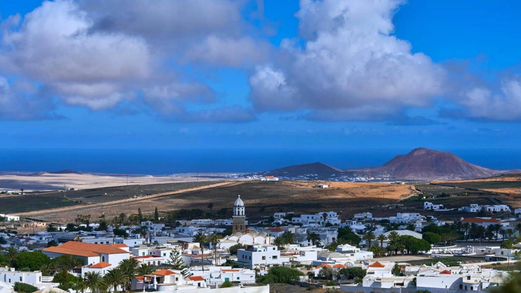 Teguise, il gioiello di Lanzarote tra storia, natura e tradizione Teguise, il gioiello di Lanzarote tra storia, natura e tradizione