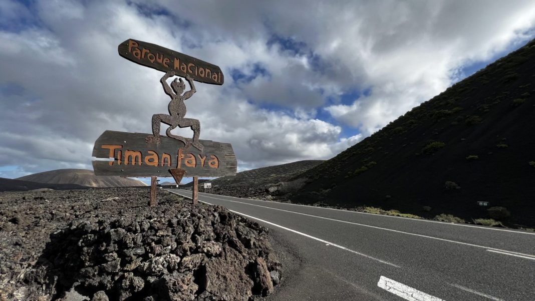 Timanfaya sotto pressione: tra flussi turistici e necessità di conservazione, il parco nazionale riflette sul proprio futuro Timanfaya sotto pressione: tra flussi turistici e necessità di conservazione, il parco nazionale riflette sul proprio futuro