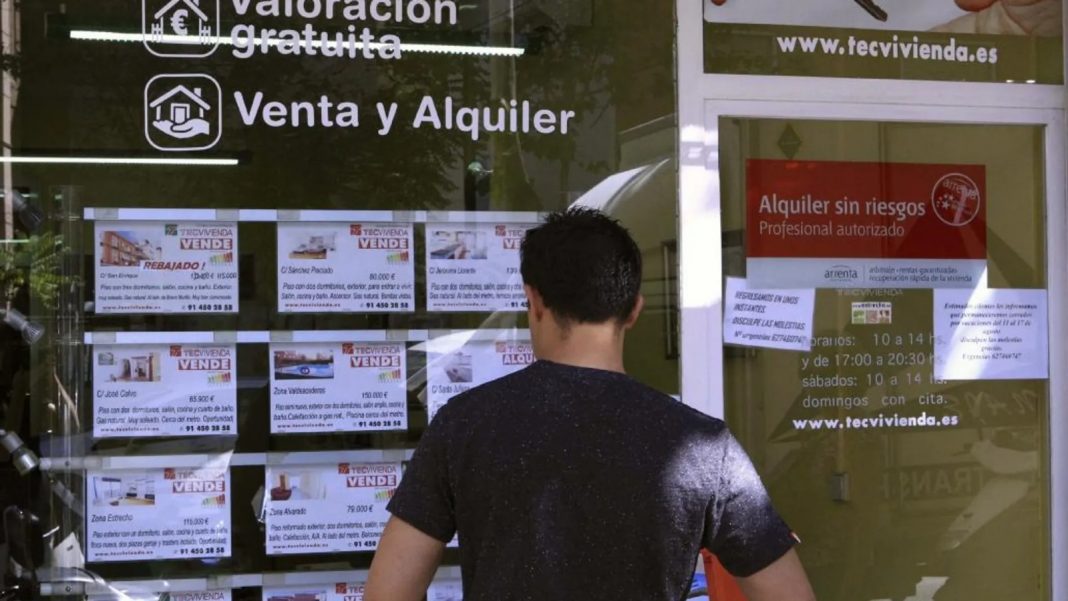 Casa impossibile: in Spagna servono 52 anni di lavoro per comprarne una Casa impossibile: in Spagna servono 52 anni di lavoro per comprarne una
