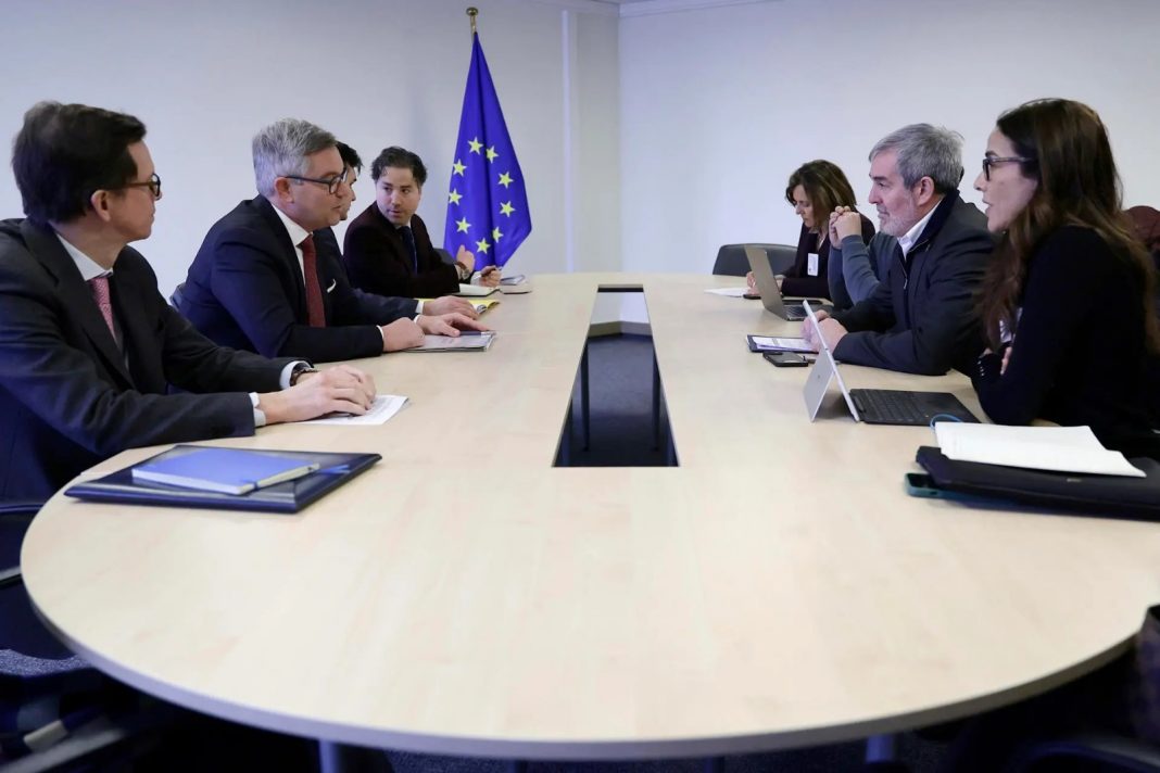 Le Canarie chiedono alla UE più mezzi e risorse di Frontex per fronteggiare la rotta atlantica Le Canarie chiedono alla UE più mezzi e risorse di Frontex per fronteggiare la rotta atlantica