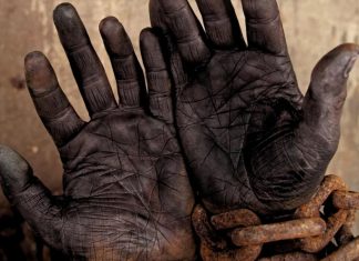 Schiavi del carbone: la catena invisibile che lega Cuba alla Spagna