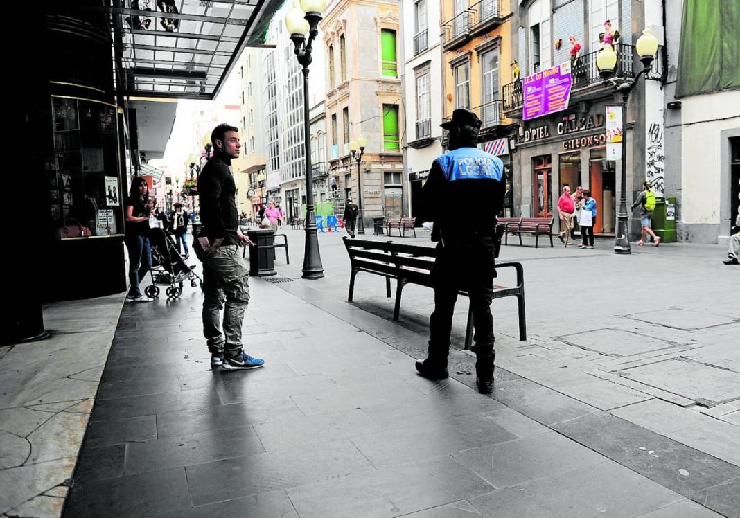 Triana, il salotto commerciale di Las Palmas chiede più sicurezza Triana, il salotto commerciale di Las Palmas chiede più sicurezza