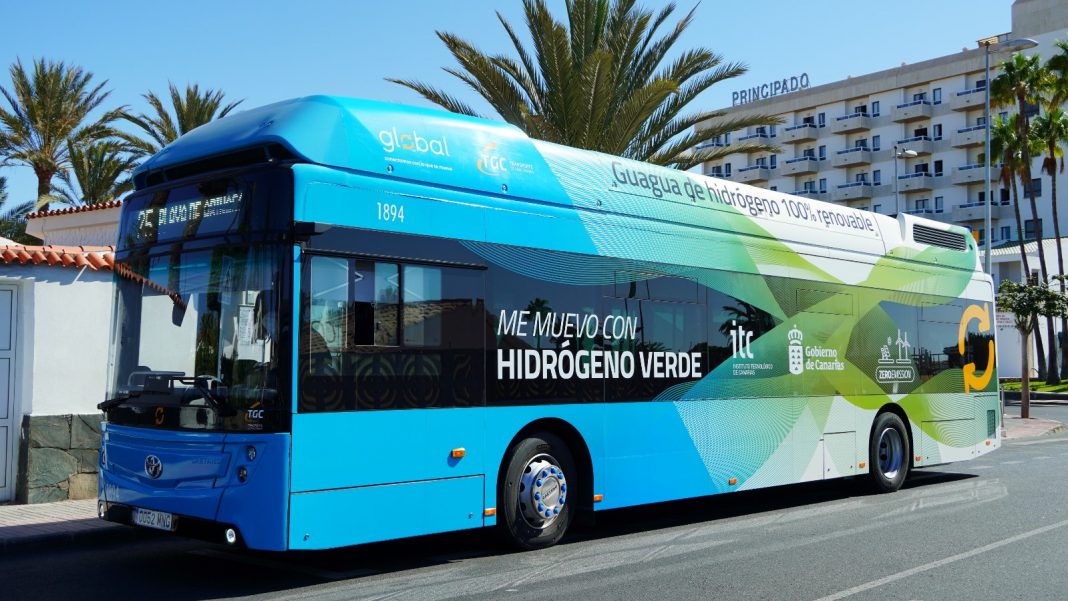 Turisti e mobilità sostenibile alle Canarie Turisti e mobilità sostenibile alle Canarie