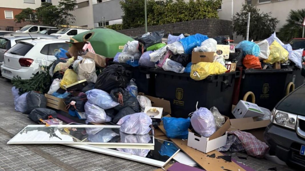 Emergenza rifiuti a Las Palmas: la città soffoca nel proprio degrado Emergenza rifiuti a Las Palmas: la città soffoca nel proprio degrado