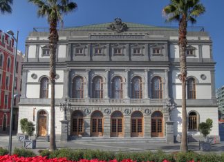 Il Teatro Pérez Galdós: cuore culturale di Las Palmas, tra storia, rinascite e identità urbana